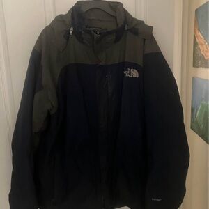 The North Face Men's Hyvent waterproof jacket size XL